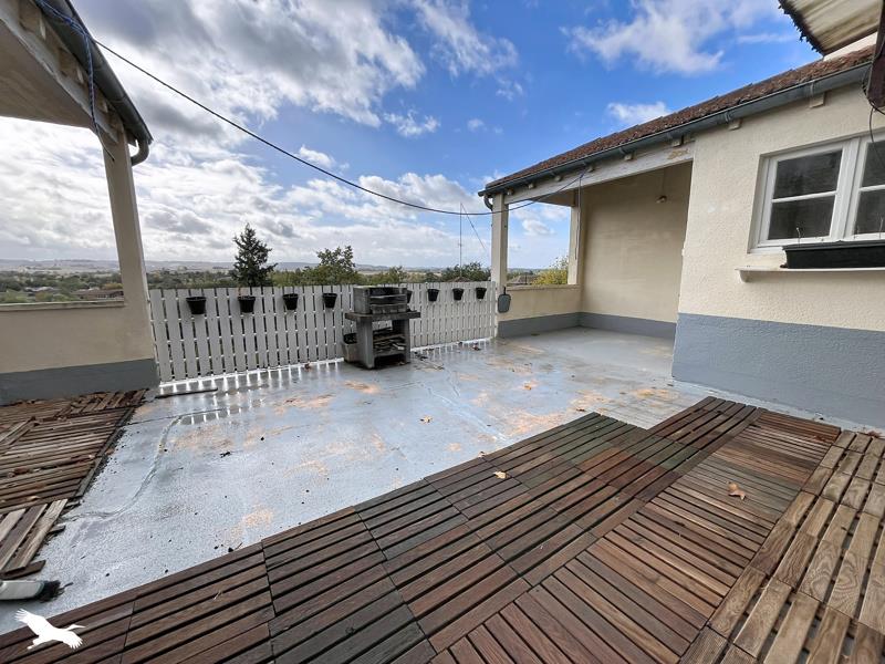 Vente Maison Beaumont-de-Lomagne - 8 pièces -230 m² - (82500)