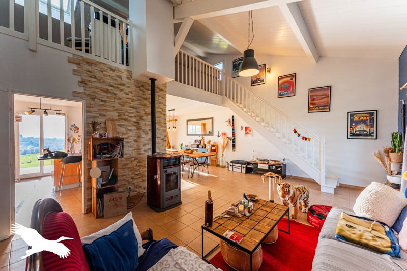 Vente Maison LUSSAN ADEILHAC - 6 pièces -153 m² - (31430)