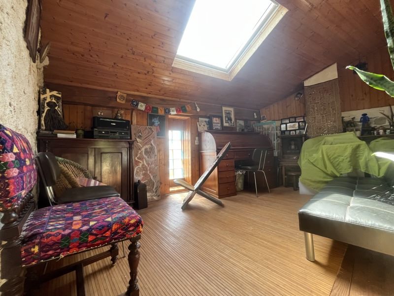 Vente Maison Montclar-de-Comminges - 5 pièces -163 m² - (31220)