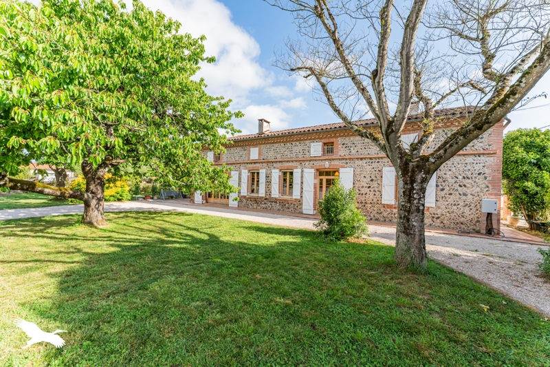 Vente Maison CARBONNE - 6 pièces -260 m² - (31390)