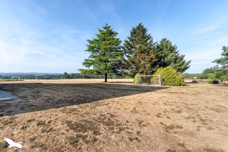 Vente Maison ORADOUR SUR GLANE - 8 pièces -210 m² - (87520)