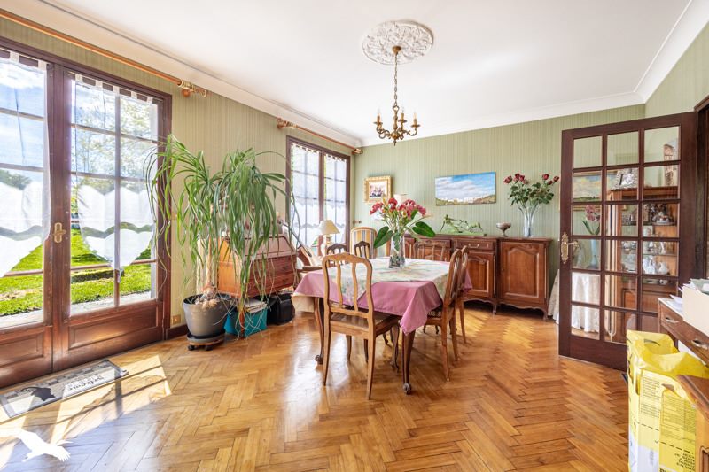 Vente Maison ST YRIEIX SOUS AIXE - 7 pièces -180 m² - (87700)
