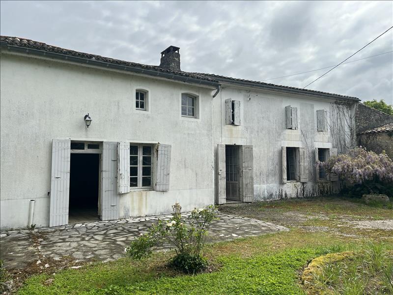 Vente Maison CHAMPAGNOLLES - 4 pièces -117 m² - (17240)