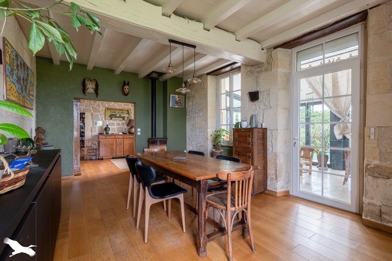 Vente Maison GEMOZAC - 5 pièces -168 m² - (17260)
