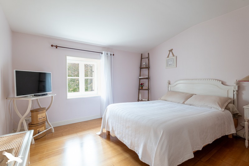 Vente Maison CHADENAC - 8 pièces -231 m² - (17800)