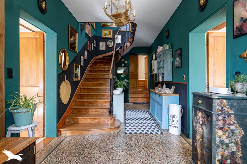 Vente Maison LONZAC - 7 pièces -258 m² - (17520)