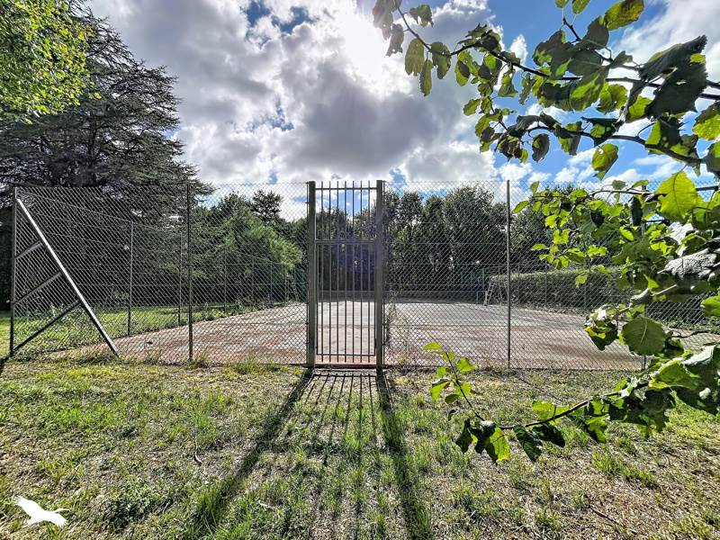 Vente Maison CRAVANS - 6 pièces -204 m² - (17260)