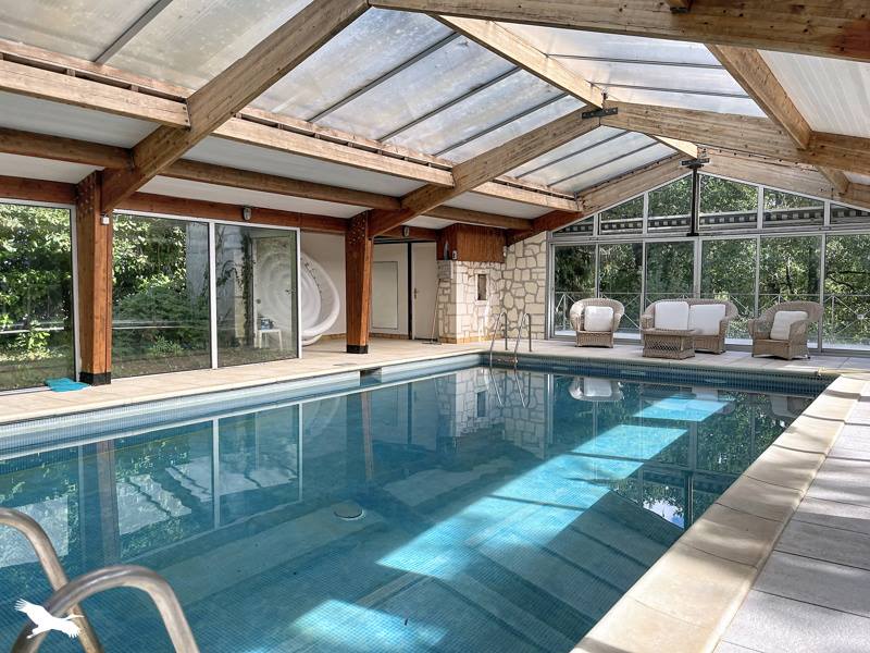 Vente Maison CRAVANS - 6 pièces -204 m² - (17260)