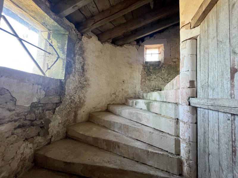 Vente Maison Avy - 6 pièces -292 m² - (17800)