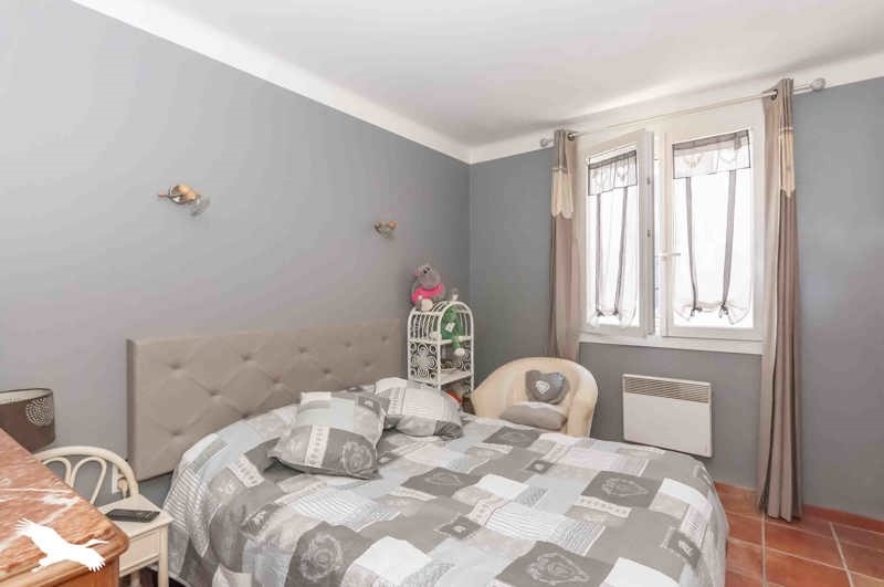 Vente Maison Pouzols - 7 pièces -145 m² - (34230)