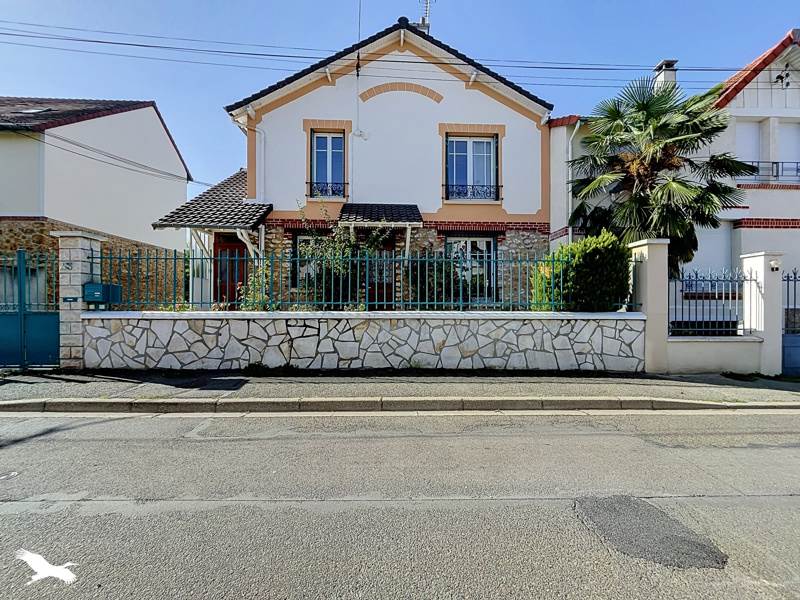 Vente Maison POISSY - 7 pièces -150 m² - (78300)