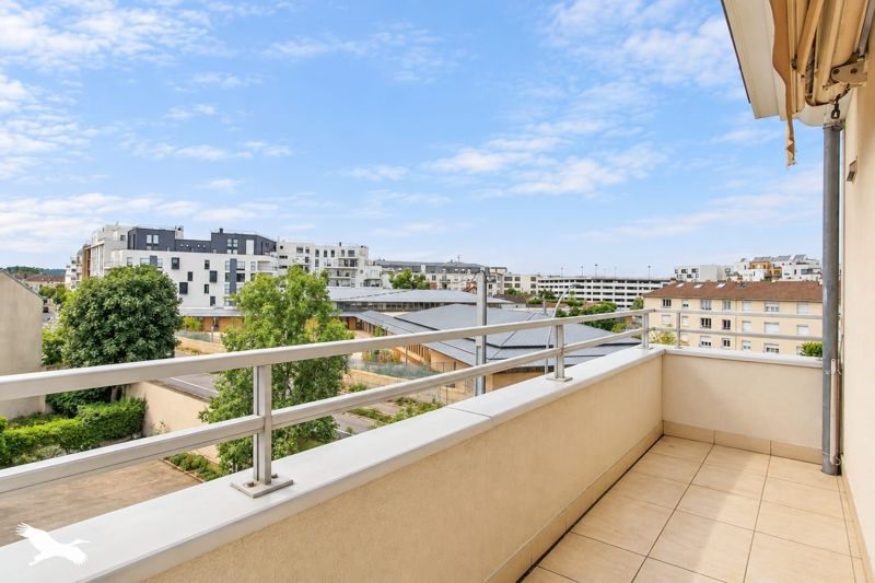 Appartement 5 pièces 111 m² · à Poissy · 111 m² · 450 000 €