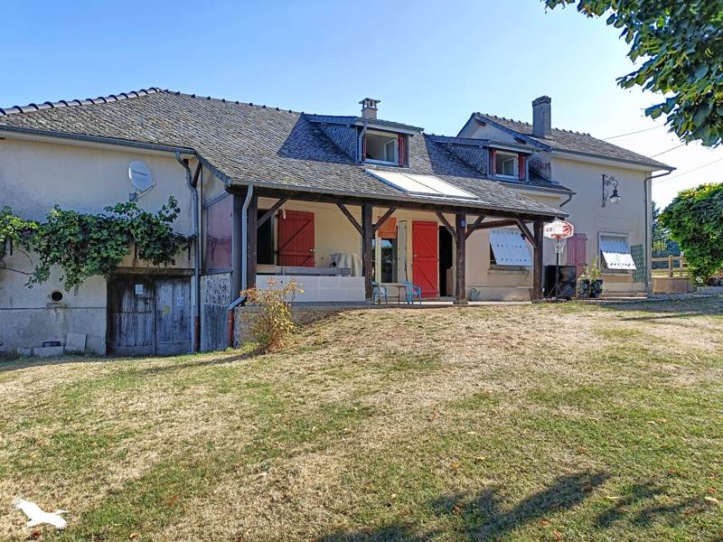 Maison 5 pièces 138 m² · aux Angles-sur-Corrèze · 138 m² · 249 000 €