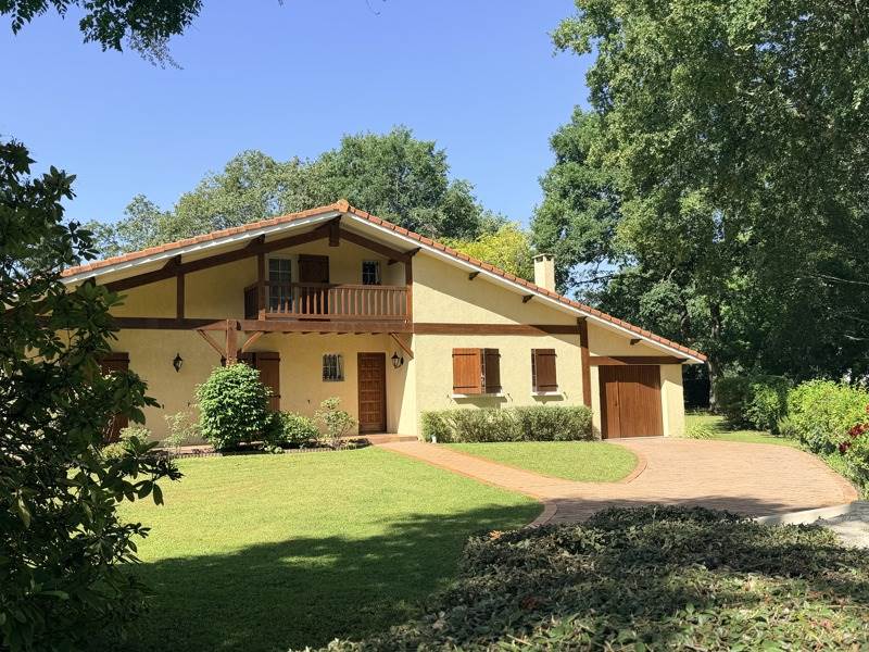 Vente Maison CESTAS - 7 pièces -120 m² - (33610)