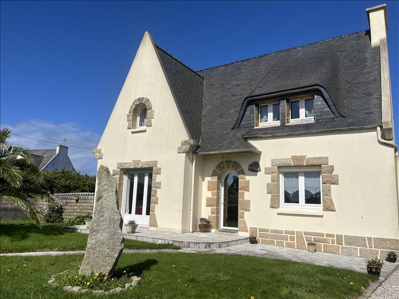 Vente Maison PLOUDALMEZEAU - 6 pièces -136 m² - (29830)