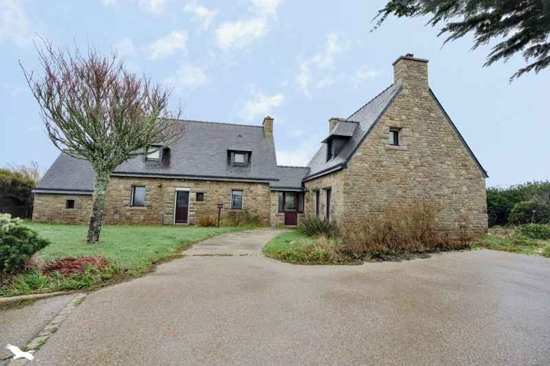 Vente Maison LANDUNVEZ - 7 pièces -147 m² - (29840)