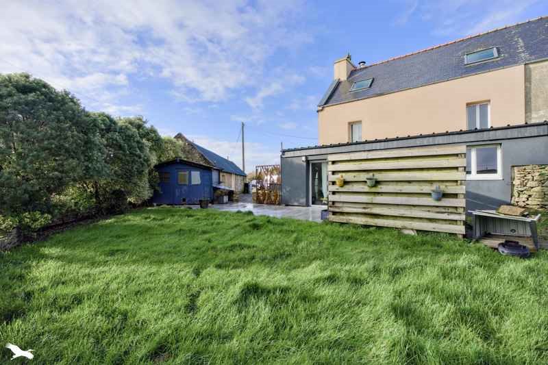 Vente Maison PLOUDALMEZEAU - 8 pièces -142 m² - (29830)