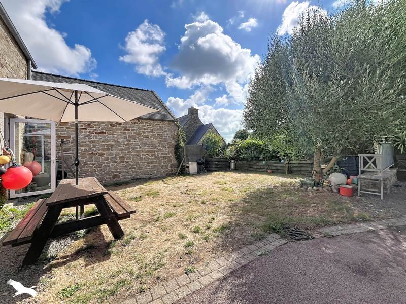 Vente Maison PLOUGUIN - 5 pièces -111 m² - (29830)