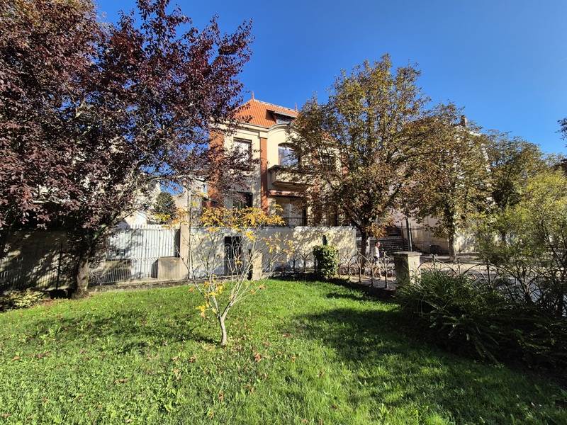 Vente Maison CAHORS - 7 pièces -180 m² - (46000)