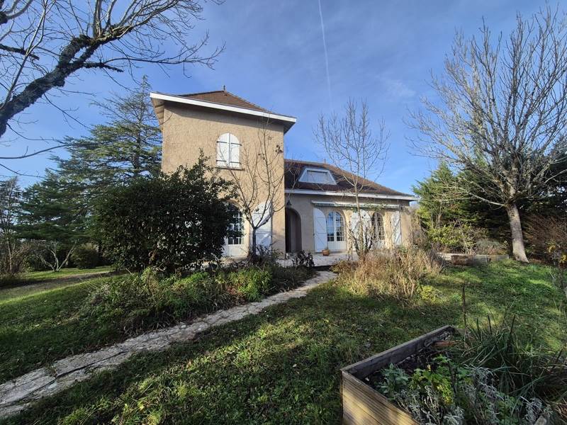 Vente Maison CAHORS - 7 pièces -189 m² - (46000)