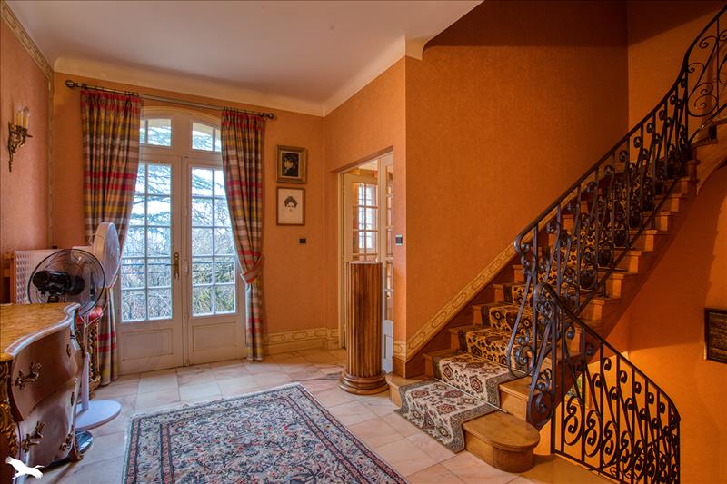 Vente Maison GOURDON - 11 pièces -231 m² - (46300)