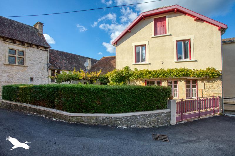 Vente Maison ST GERMAIN DU BEL AIR - 6 pièces -139 m² - (46310)