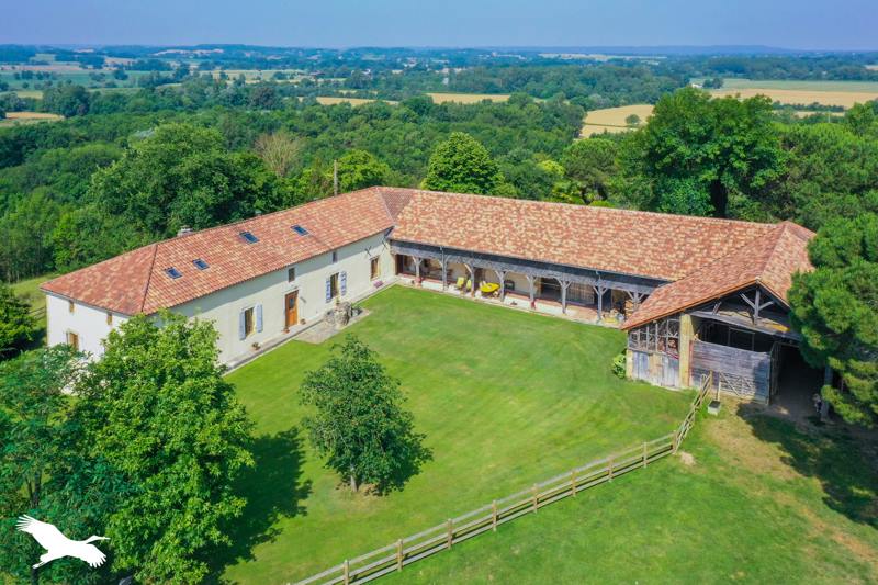 Vente Maison BEAUMARCHES - 9 pièces -284 m² - (32160)