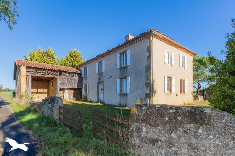 Vente Maison BEZUES BAJON - 8 pièces -210 m² - (32140)