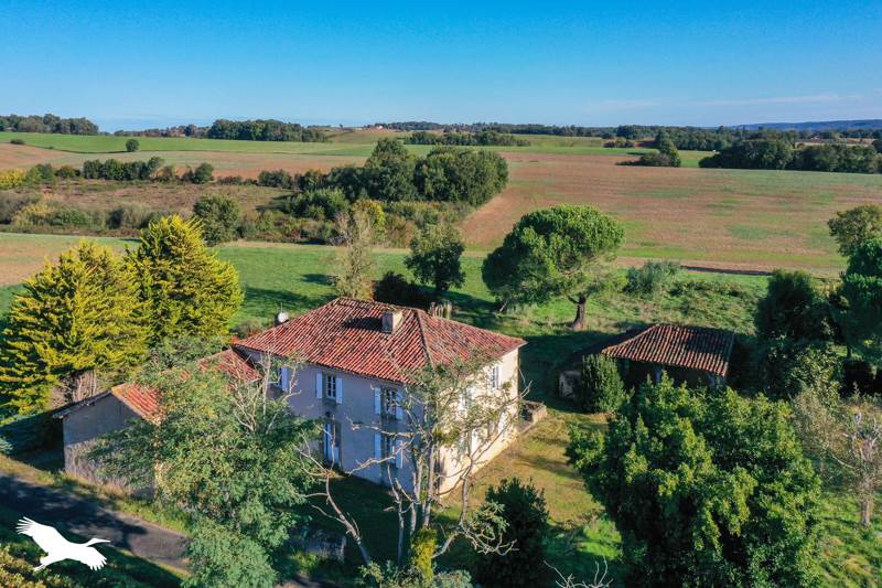 Vente Maison BEZUES BAJON - 8 pièces -210 m² - (32140)