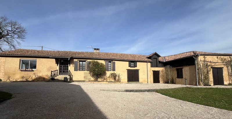 Vente Maison LOURTIES MONBRUN - 10 pièces -340 m² - (32140)