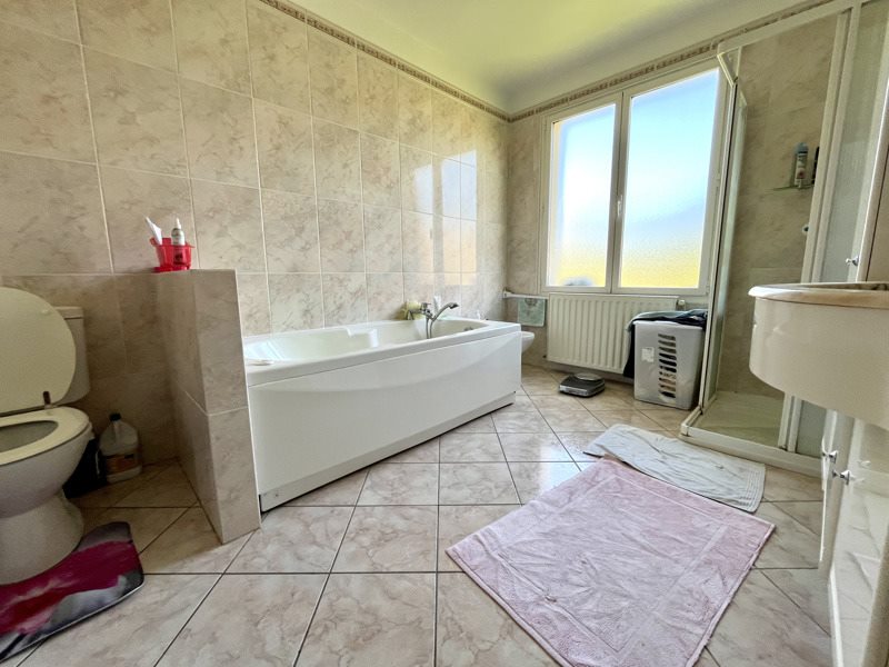 Vente Maison OBJAT - 7 pièces -148 m² - (19130)