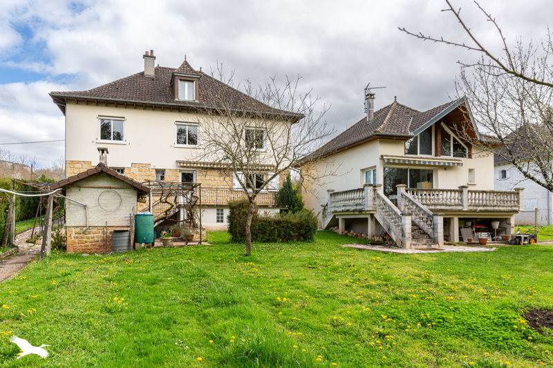 Vente Maison USSAC - 10 pièces -287 m² - (19270)