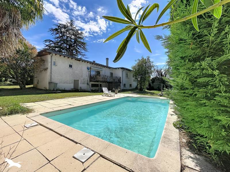 Vente Maison USSAC - 6 pièces -137 m² - (19270)