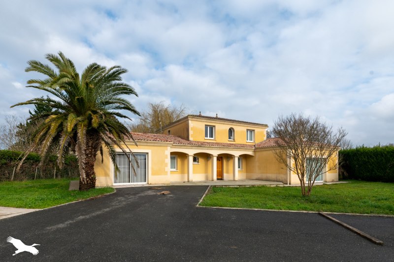 Vente Maison VERTHEUIL - 5 pièces -200 m² - (33180)