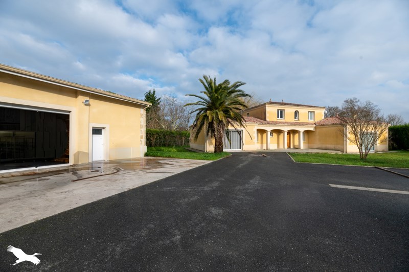 Vente Maison VERTHEUIL - 5 pièces -200 m² - (33180)