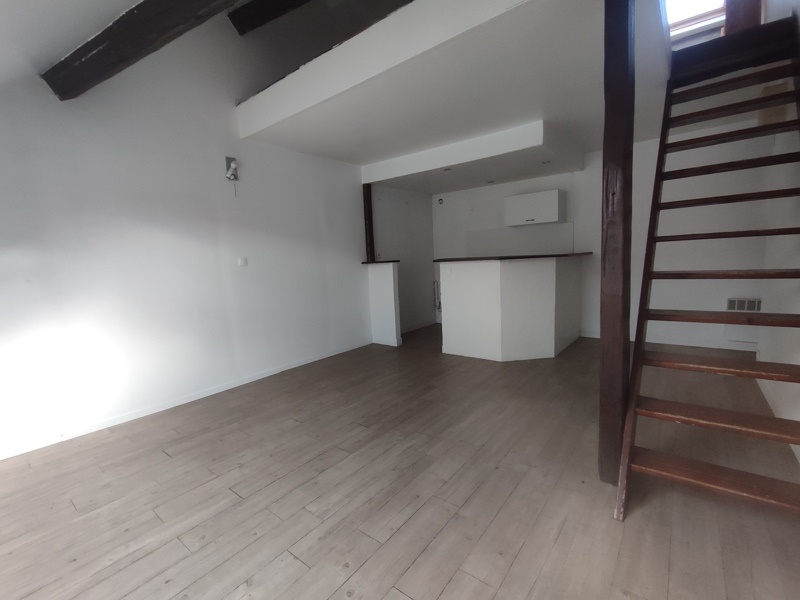 Vente Appartement MANTES LA JOLIE - 2 pièces -22 m² - (78200)