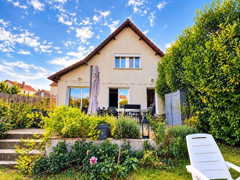 Vente Maison Mantes-la-Jolie - 7 pièces -205 m² - (78200)
