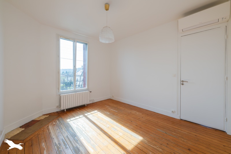 Vente Maison ERMONT - 6 pièces -136 m² - (95120)