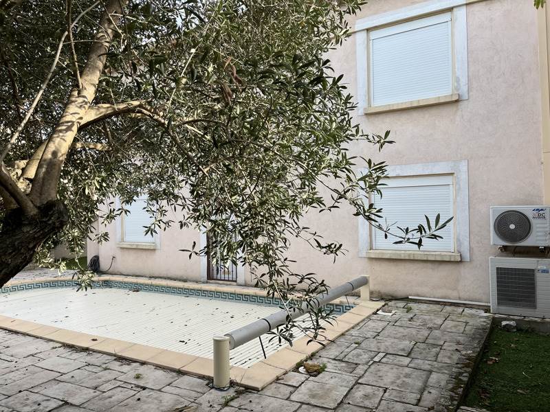 Vente Maison BOUJAN SUR LIBRON - 7 pièces -155 m² - (34760)