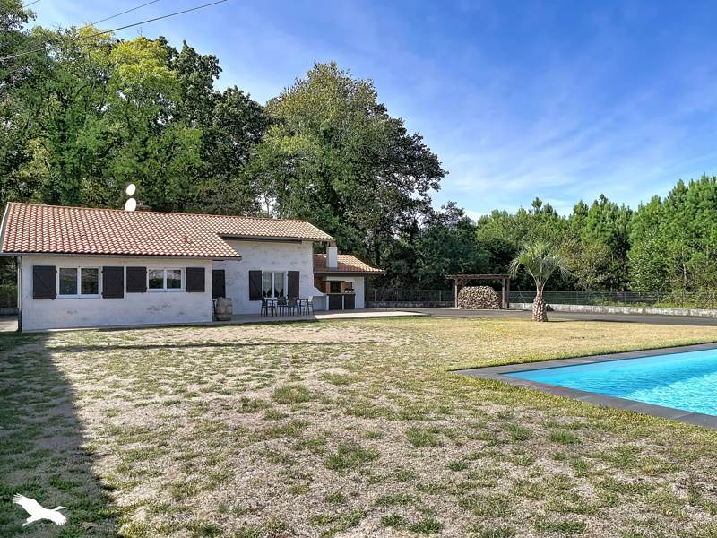 Vente Maison Saint-Vincent-de-Tyrosse - 5 pièces -145 m² - (40230)