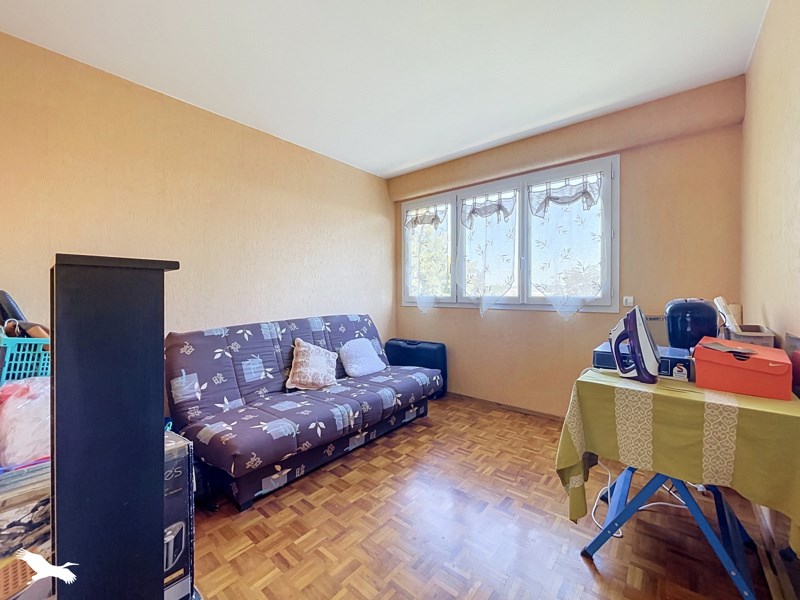 Vente Appartement AUBERGENVILLE - 4 pièces -74 m² - (78410)
