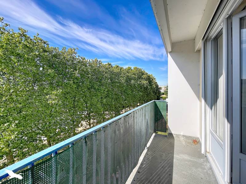 Vente Appartement AUBERGENVILLE - 4 pièces -74 m² - (78410)