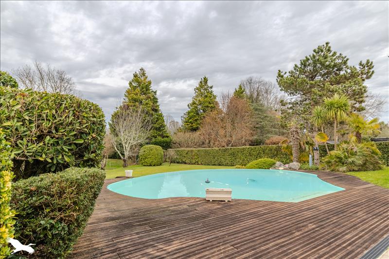 Vente Maison BOULIAC - 7 pièces -200 m² - (33270)