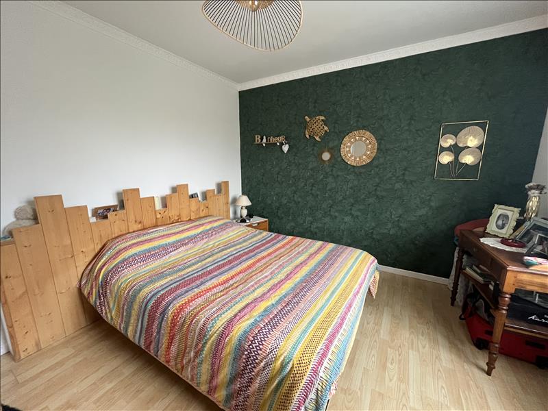 Vente Maison CAMBLANES ET MEYNAC - 5 pièces -131 m² - (33360)