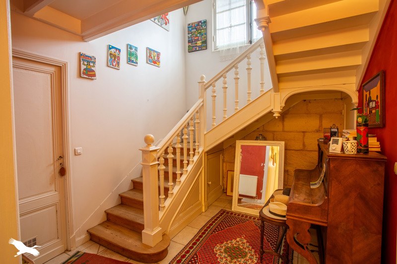 Vente Maison ST CAPRAIS DE BORDEAUX - 6 pièces -184 m² - (33880)