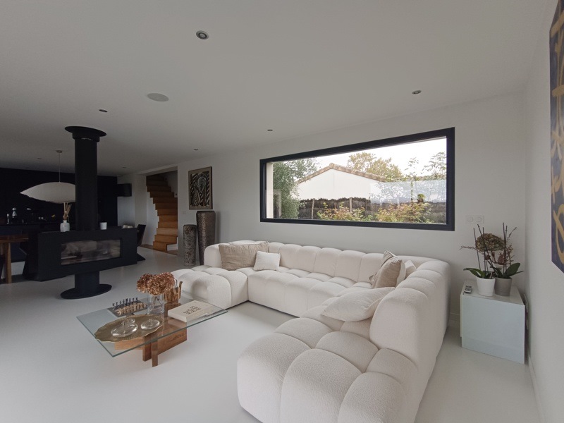 Vente Maison ST CAPRAIS DE BORDEAUX - 8 pièces -198 m² - (33880)