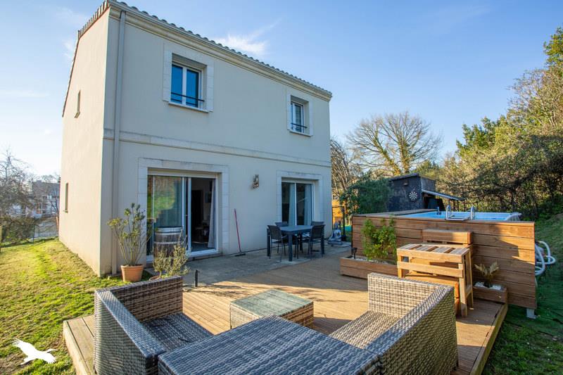 Vente Maison LATRESNE - 5 pièces -115 m² - (33360)