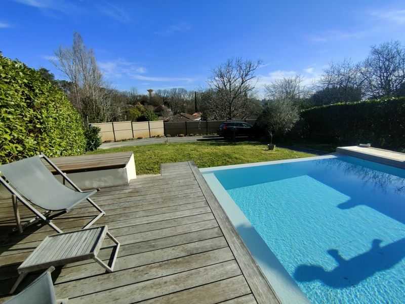 Vente Maison QUINSAC - 5 pièces -114 m² - (33360)