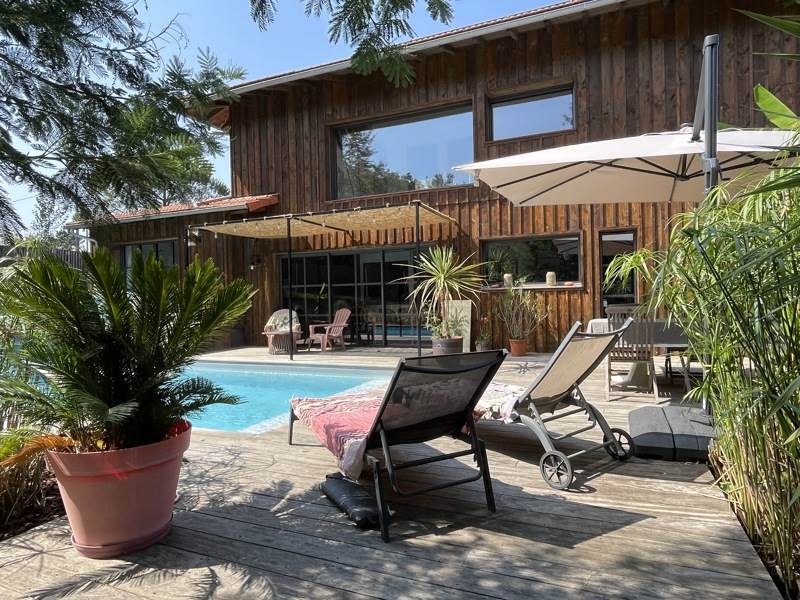 Vente Maison CARIGNAN DE BORDEAUX - 6 pièces -158 m² - (33360)