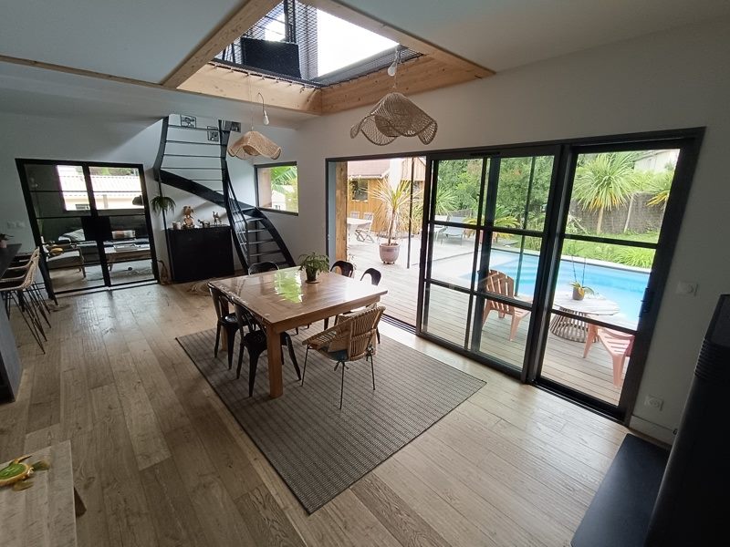 Vente Maison CARIGNAN DE BORDEAUX - 6 pièces -158 m² - (33360)